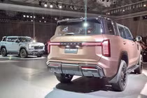 Lý do Mitsubishi Pajero thế hệ mới bỏ lốp dự phòng treo phía sau?