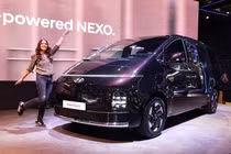 Hyundai Staria Electric 2027 ra mắt - xe van điện 9 chỗ, cốp siêu rộng