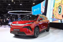 BYD Atto 8 sạc điện "nhanh như chớp" chính thức ra mắt thị trường