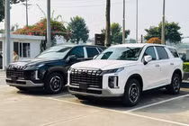Loạt ôtô gầm cao tiền tỷ "xả hàng" cuối năm, Hyundai, Ford giảm tới 200 triệu