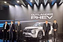 Mitsubishi Outlander PHEV 2026 mở bán từ 1,2 tỷ đồng, chạy thuần điện 100 km