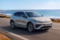 MG4X mở bán chỉ từ 349 triệu đồng - SUV cỡ C điện có thể về Việt Nam