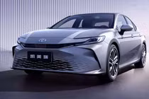 Mục sở thị Toyota Camry 2027 - màn hình khủng, giá chỉ từ 666 triệu đồng