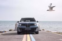  BMW iX3 L 2026 ra mắt - màn hình "khủng" 43,3 inch, từ 1,04 tỷ đồng