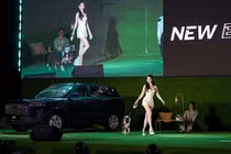 Người trẻ chọn xe SUV, bỏ xa đô thị để "rời phố" cuối tuần