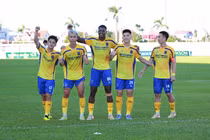 Huỳnh Tuấn Linh tỏa sáng giúp Bắc Ninh lần đầu dự V-League