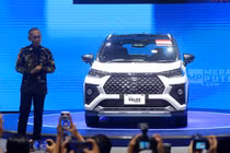 Toyota Veloz Hybrid từ 470 triệu tại Indonesia, sắp về Việt Nam "đấu" Xpander
