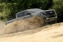 Ford Ranger 2026 ra mắt bản đặc biệt Wolftrak, khai tử máy dầu Bi-Turbo