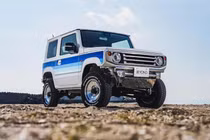 Suzuki Jimny gây sốc, "biến hình" đẹp hơn cả Toyota Land Cruiser 70