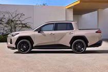 Bán tải mới của Toyota dựa trên RAV4 lộ diện - đậm chất thực dụng