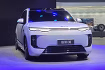 [GALLERY] BYD Sealion 08 sở hữu pin nặng tới 810 kg, lăn bánh tới 900 km