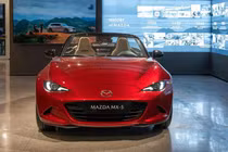 Mục sở thị Mazda MX-5 2026 - chốt giá từ dưới 1,5 tỷ đồng tại Việt Nam