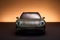 [GALLERY] Ngắm chiếc Porsche Taycan sang trọng nhất từng được chế tạo