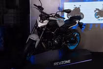 Yamaha MT-07 mới từ 239 triệu tại Việt Nam, có gì "đấu" Honda CB650R?