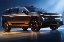 Ra mắt Toyota bZ3X Knight Edition - SUV điện sang chảnh từ 402 triệu