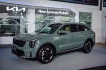 Mục sở thị Kia New Sorento Hybrid tại Việt Nam, giá bán từ 1,349 tỷ đồng