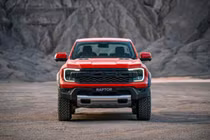 Ford Ranger Raptor 2026 máy xăng V6 nhận cọc tại Việt Nam, chờ mở bán