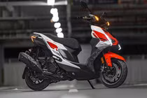 Mục sở thị Yamaha Cygnus XR 70th Anniversary Edition giá 96 triệu đồng
