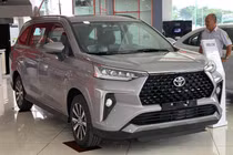 Toyota Veloz Cross giảm giá sâu tại đại lý Việt, cao nhất tới 115 triệu đồng