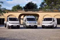 Ford Transit City lộ diện - xe van điện giá rẻ chạy tối đa 381km/sạc