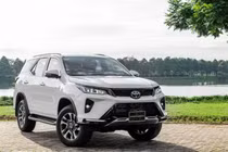 Toyota Fortuner tại Việt Nam cắt bản máy dầu, bản máy xăng từ 1,19 tỷ