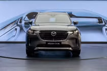 Mazda CX-90 chính thức mở bán tại Việt Nam, giá 2,479 tỷ đồng