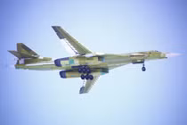 Tại sao Nga ngày càng sử dụng ít máy bay ném bom Tu-160?