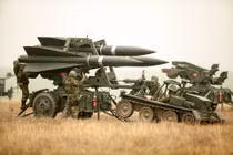 Đồng thời những điểm yếu chí mạng của xe tăng Leopard 2A6 bị phơi bày, thực sự đó là những "Gót chân Achilles" của xe tăng NATO. Báo cáo giải mật của Viện Hàn lâm Công nghệ Nga gần đây, đã hoàn toàn vạch trần "bí mật" của Leopard 2A6.