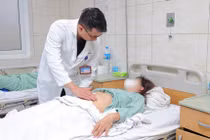 Đau bụng do viêm ruột thừa không ngờ dị tật bẩm sinh hiếm gặp túi thừa Meckel