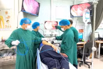 Cắt tách niêm mạc dạ dày qua nội soi, tránh ung thư 