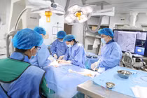 Lạm dụng rượu, tăng huyết áp, cụ ông 64 tuổi 2 lần ngừng tuần hoàn 