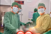 Ca mổ nghẹt thở giành sự sống cho bệnh nhân 84 tuổi vỡ phình động mạch chủ