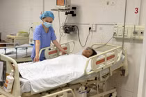 Trẻ 15 tuổi hoại tử phổi, suy hô hấp nặng do vi khuẩn Whitmore