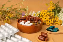 Mệt mỏi là uống vitamin: Sai lầm có thể khiến bạn bỏ sót bệnh lý
