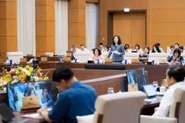 Chính sách dân số mới, hỗ trợ tài chính sinh con, ưu tiên mua nhà ở xã hội...