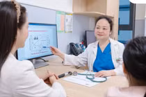 14 tuổi chưa có kinh nguyệt, bé gái bất ngờ được phát hiện không có tử cung