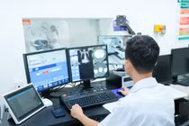 Chỉ 10% bệnh nhân ung thư phổi phát hiện ở giai đoạn sớm, ai cần tầm soát?