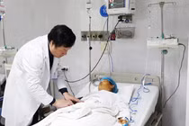 Cuộc gọi trong đêm từ vùng biên và hành trình giành giật sự sống cho sản phụ