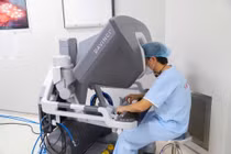 Phẫu thuật robot ung thư thực quản, tái tạo đường ăn ngay trong lồng ngực