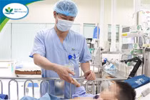 Bé trai bị xe cán “đủ tiền mới cấp cứu” đã xuất viện
