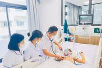 Bệnh nhi 11 tuổi vượt cửa tử sau 31 ngày điều trị đa chấn thương