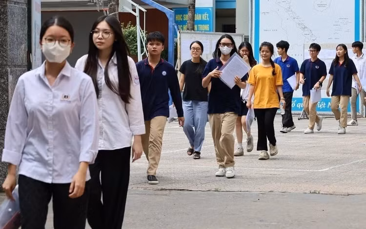 Học sinh tham dự kỳ thi tốt nghiệp THPT năm 2025. Ảnh: Hoàng Hiền/Nguồn nongnghiepmoitruong.vn