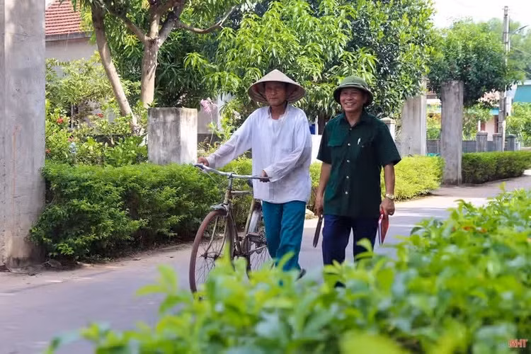 Mức phụ cấp của người không chuyên trách cấp thôn, tổ dân phố sẽ được điều chỉnh nếu tăng lương cơ sở (Ảnh minh họa/Nguồn baophutho.vn.