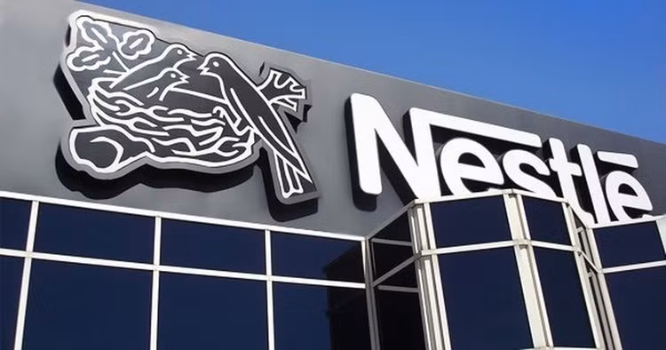 Nhiều sản phẩm sữa của Nestlé vừa bị thu hồi khẩn cấp ở nhiều quốc gia châu Âu do nghi ngờ nhiễm độc tố cereulide. Ảnh Getty/Nguồn danviet