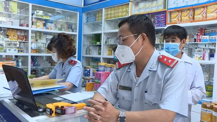 Sở Y tế tỉnh Lâm Đồng vừa có báo cáo kết quả thực hiện việc kiểm tra về lĩnh vực y, dược cổ truyền trong 6 tháng đầu năm 2025/Ảnh thuongtruong.com.