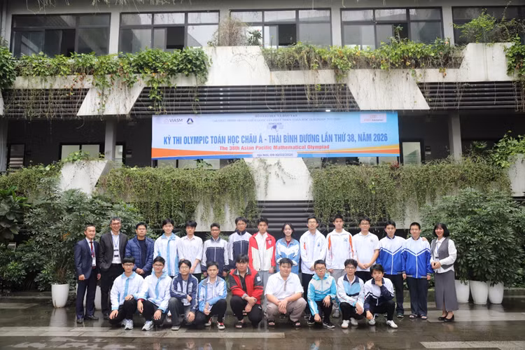 Đội tuyển Việt Nam tham dự Olympic toán Châu Á Thái Bình Dương