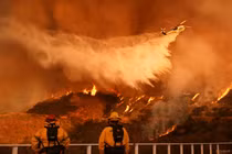 Mỹ tận dụng AI "khắc chế" cháy rừng như tận thế ở California thế nào? 