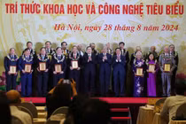 Hình ảnh Lễ vinh danh 135 trí thức KHCN tiêu biểu năm 2024