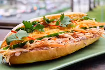 Cục An toàn thực phẩm khẩn trương điều tra vụ ngộ độc bánh mì tại Đồng Tháp