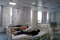 59 ca nghi ngộ độc sau khi ăn bánh mì tiệm vỉa hè ở TP HCM 